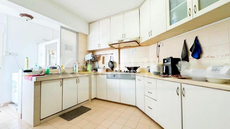 3 Bed Condo for Sale in  Braddell View - Image 2
